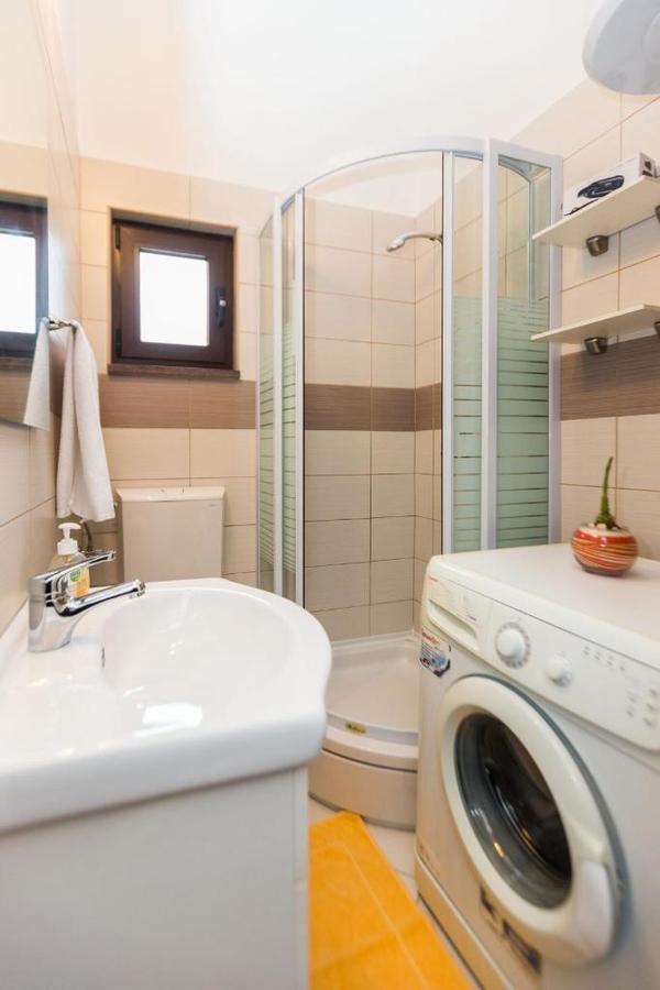 Apartman Bojana Apartment Starigrad Paklenica Ngoại thất bức ảnh
