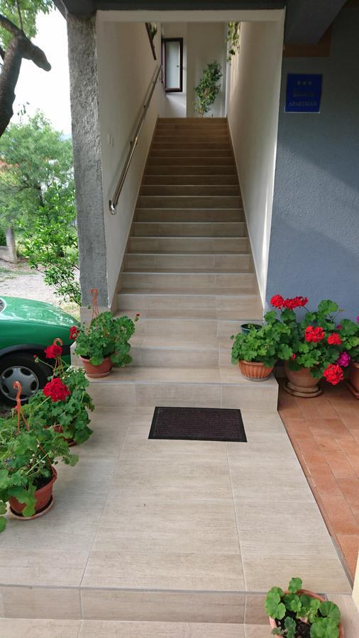 Apartman Bojana Apartment Starigrad Paklenica Ngoại thất bức ảnh